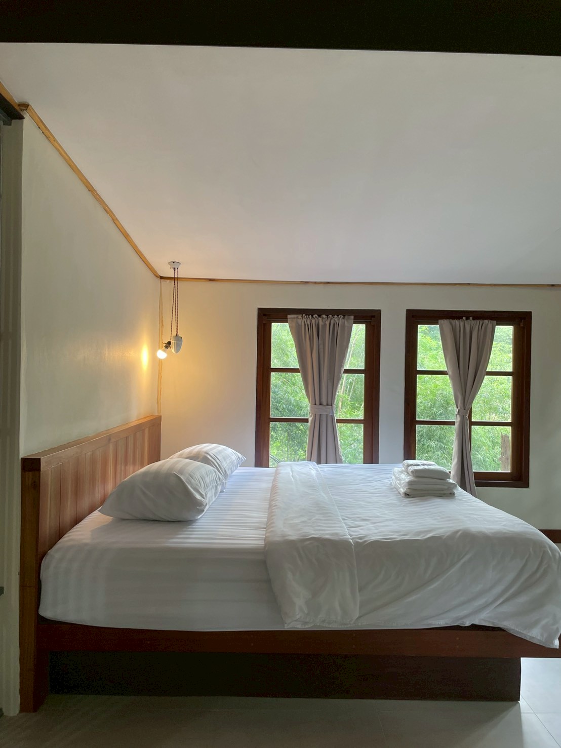 Gallery of Yoongthong & Dokaew entire bangalow rental